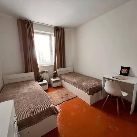 Dom wakacyjny Obiteljska Kuca Sa Kuhinjom *